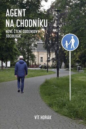 Agent na chodníku