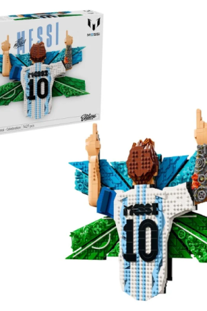 LEGO® Editions 43018 Lionel Messi – Okamžik vítězství